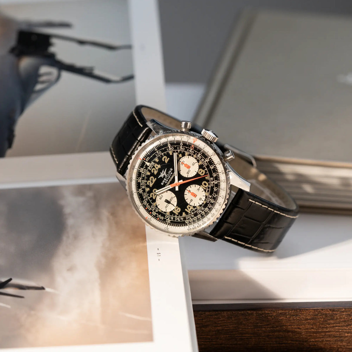 Produktfotografie des Vintage Chronographen Navitimer Cosmonaute von Breitling aus Ende der 60er Jahre
