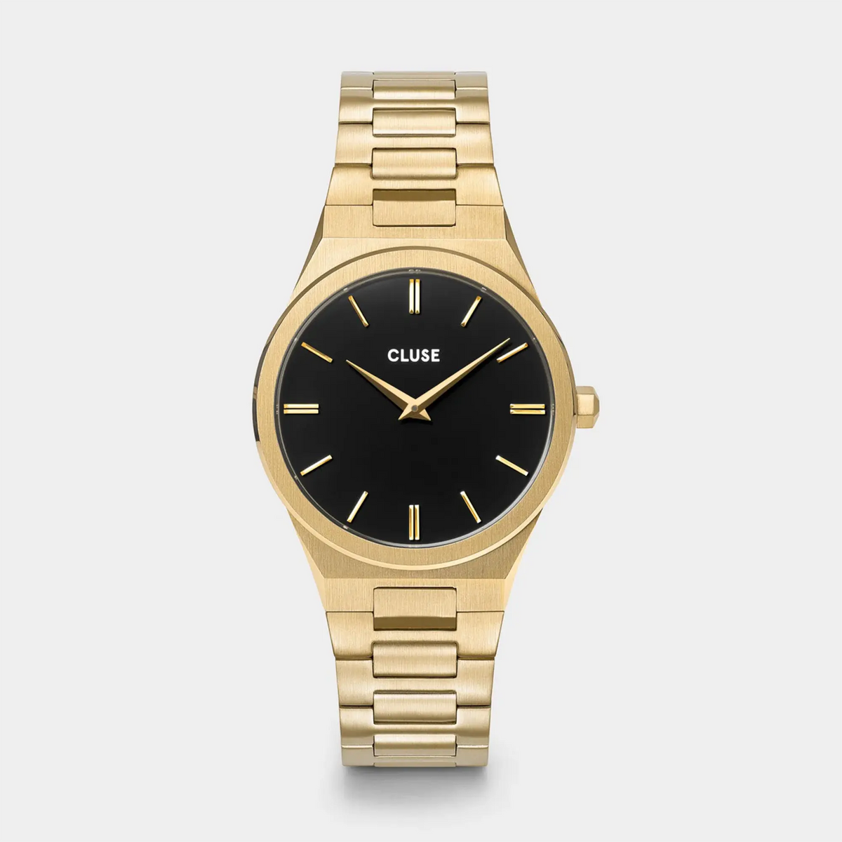 Frontale Ansicht der goldfarbenen Cluse Damenuhr Vigoureux CW101210007 mit schwarzem Zifferblatt und am Gehäuse integrierten, goldfarbenem Armband