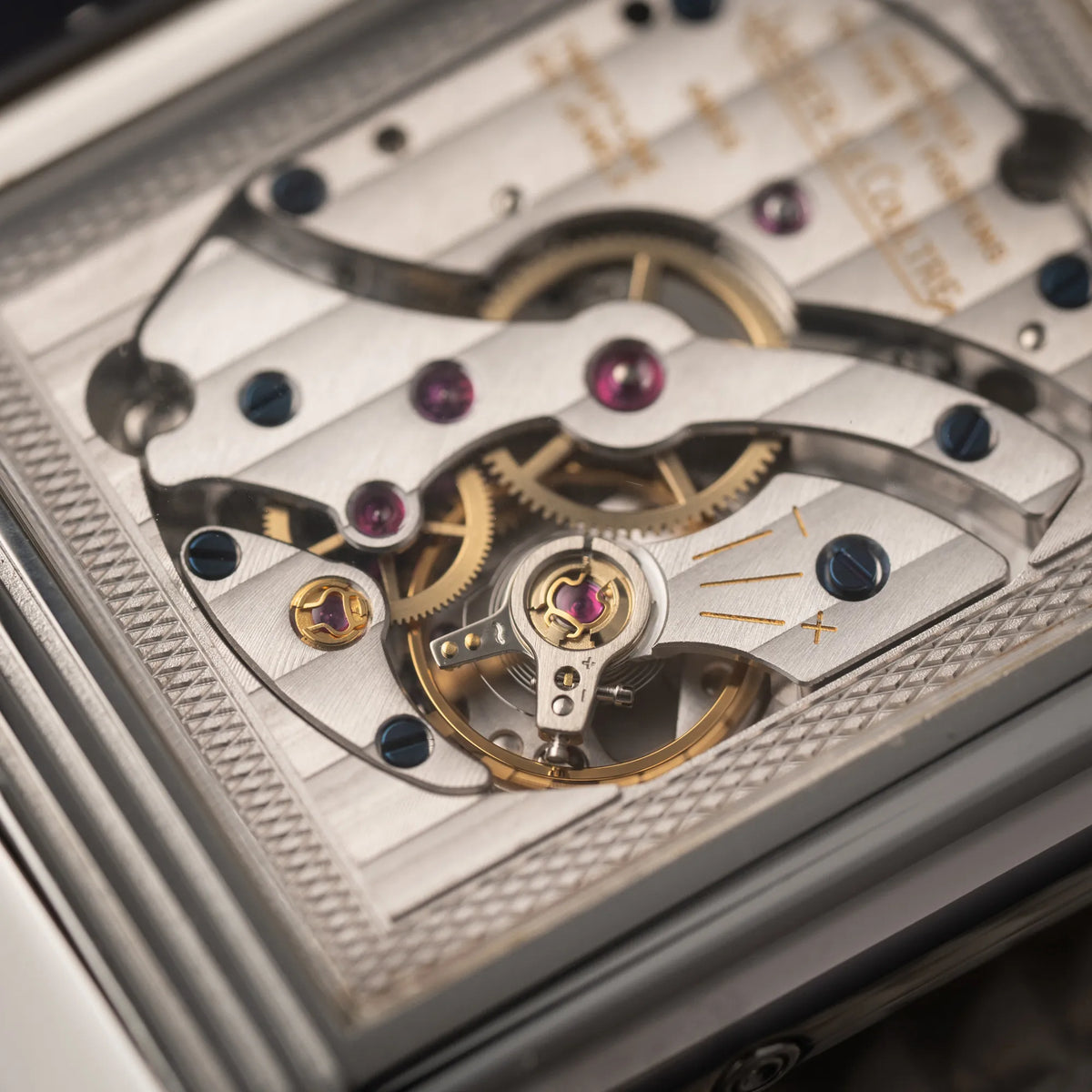 Detailaufnahme der Unruh des Uhrwerks der Jaeger-LeCoultre Grande Reverso Calendar 273.8.84