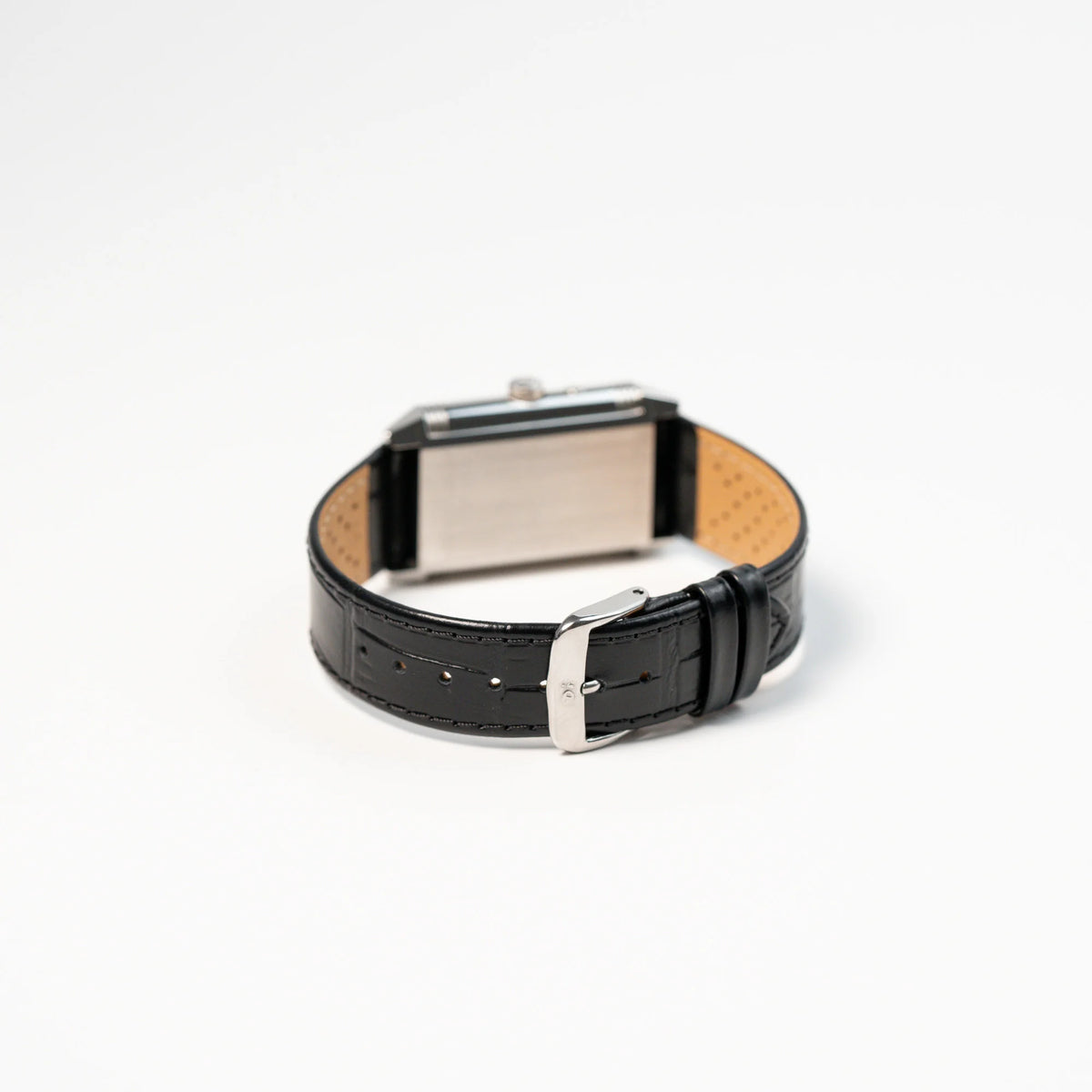 Blick auf das schwarze Lederband mit Dornschliesse der Jaeger LeCoultre Reverso Duoface 270.8.54 in Stahl
