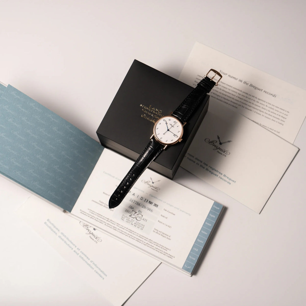 Breguet Classique 5177 in Roségold mit weißem Emaille-Zifferblatt zusammen mit dem Lieferumfang bestehend aus Box und Papieren