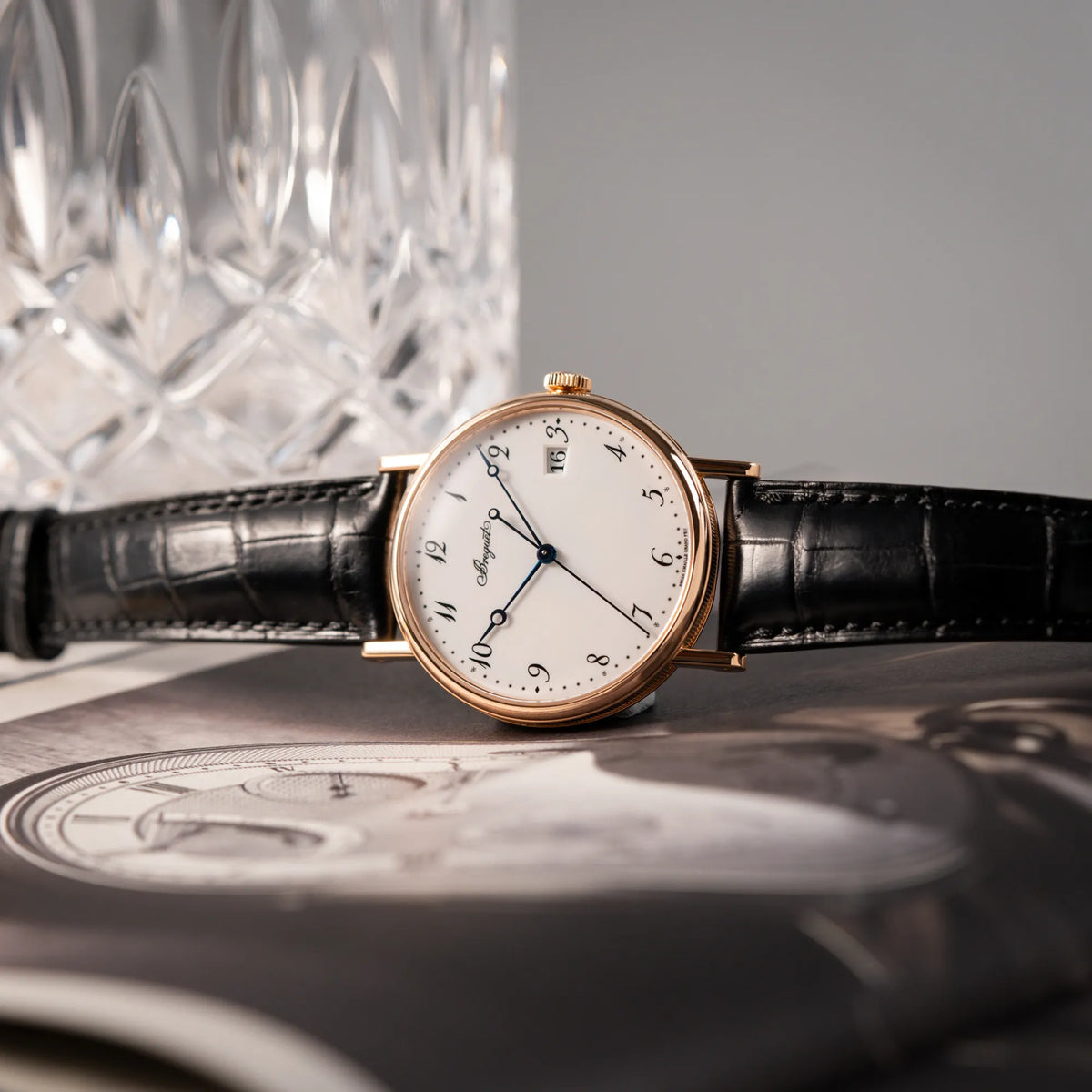 Breguet Classique 5177 in Roségold mit weißem Emaille-Zifferblatt