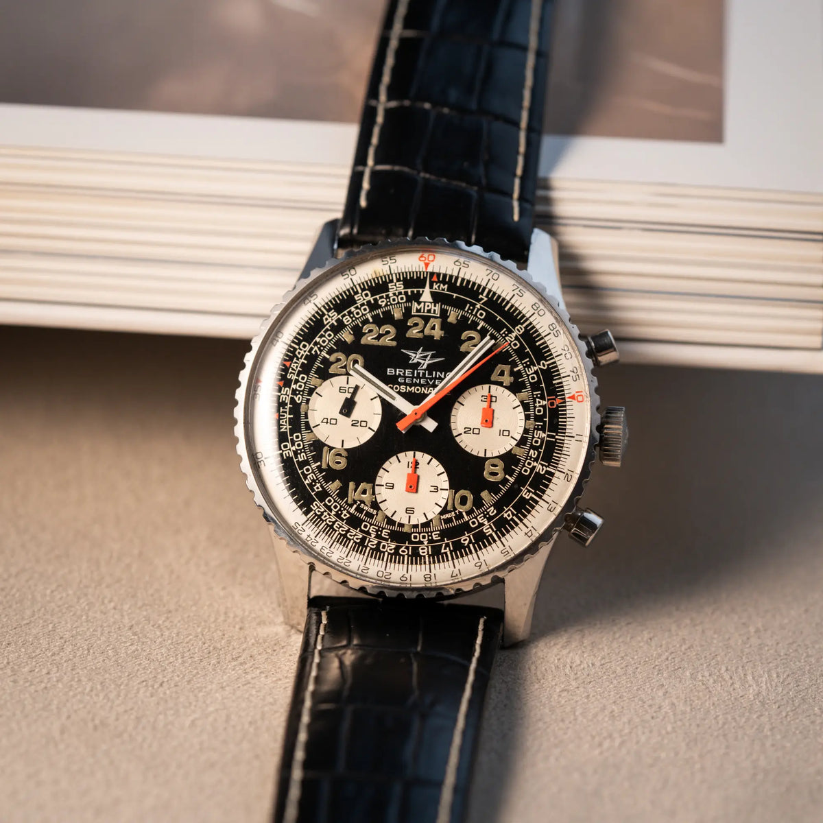 Fotografie des Vintage Chronographen Navitimer Cosmonaute von Breitling aus Ende der 60er Jahre
