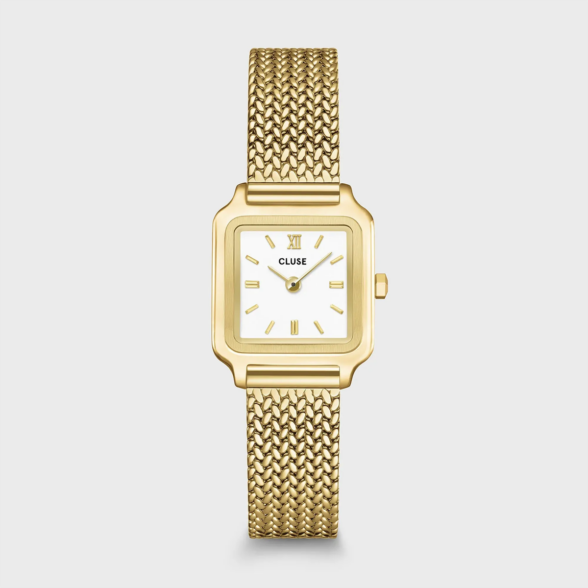 Produktfotografie zeigt die Cluse goldfarbene Gracieuse Mini Damenuhr CW15509  mit weißem Zifferblatt am Mesh-Armband