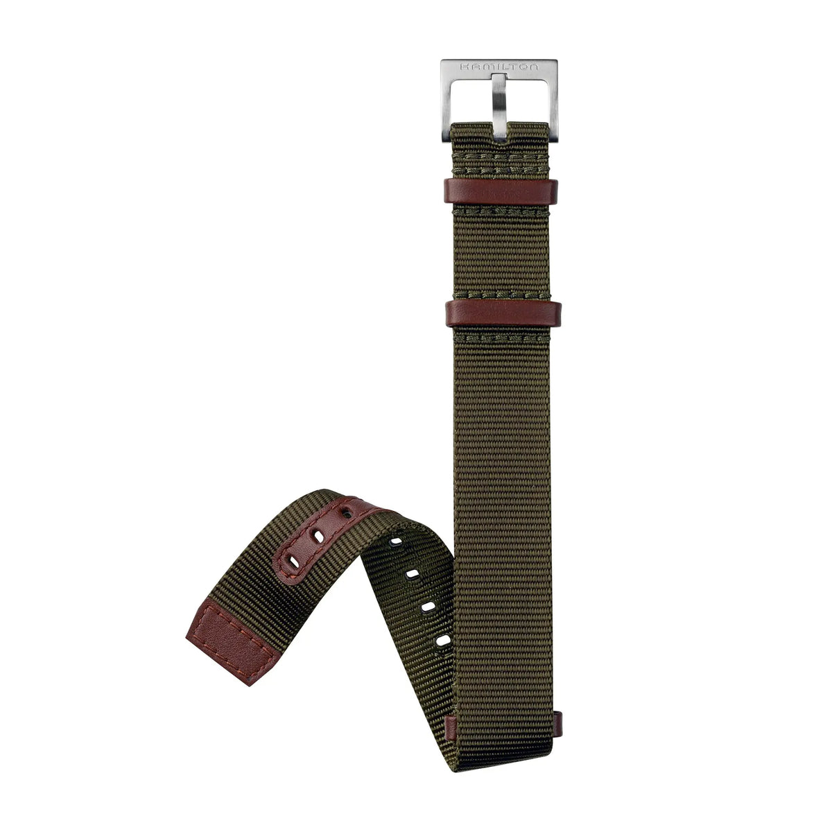 Produktfotografie zeigt das olivgrüne Nato-Armband mit braunen Leder-Details zu der Hamilton Khaki Field Mechanical H69439411 mit weißem Zifferblatt