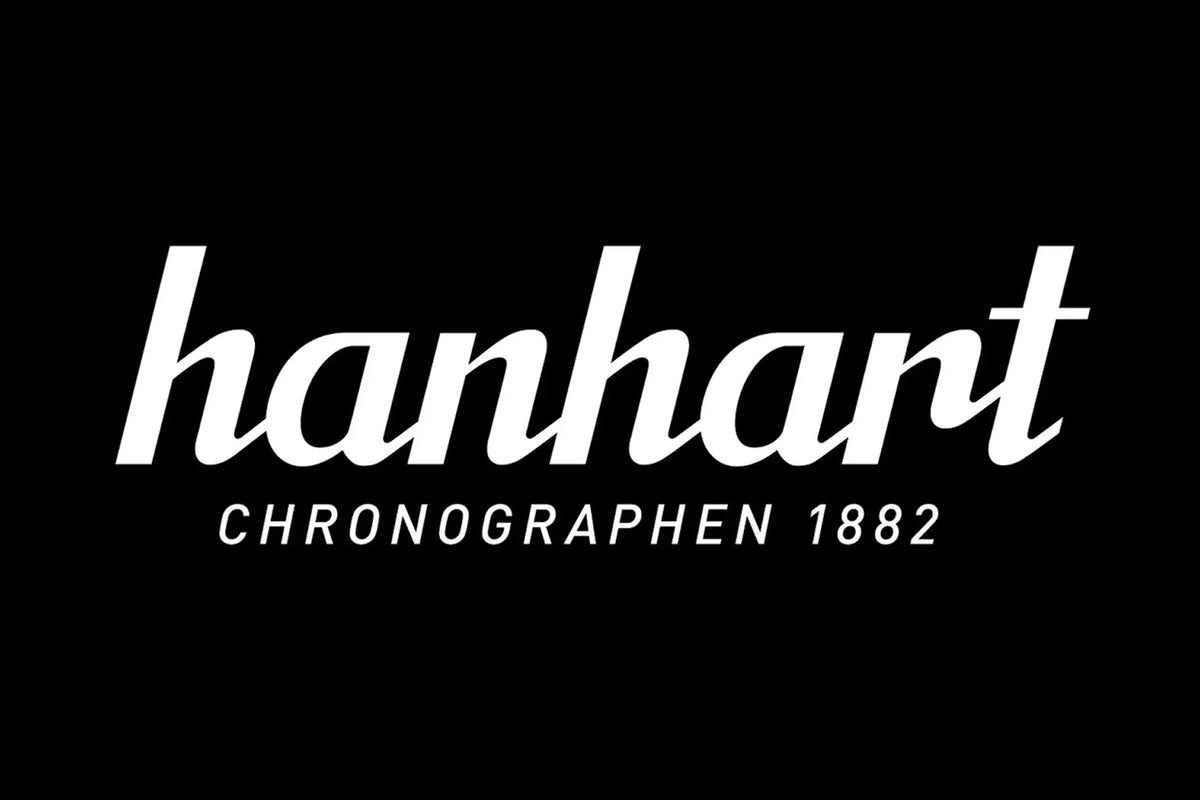 weißes Logo von Hanhart Chronographen 1882 auf schwarzem Hintergrund