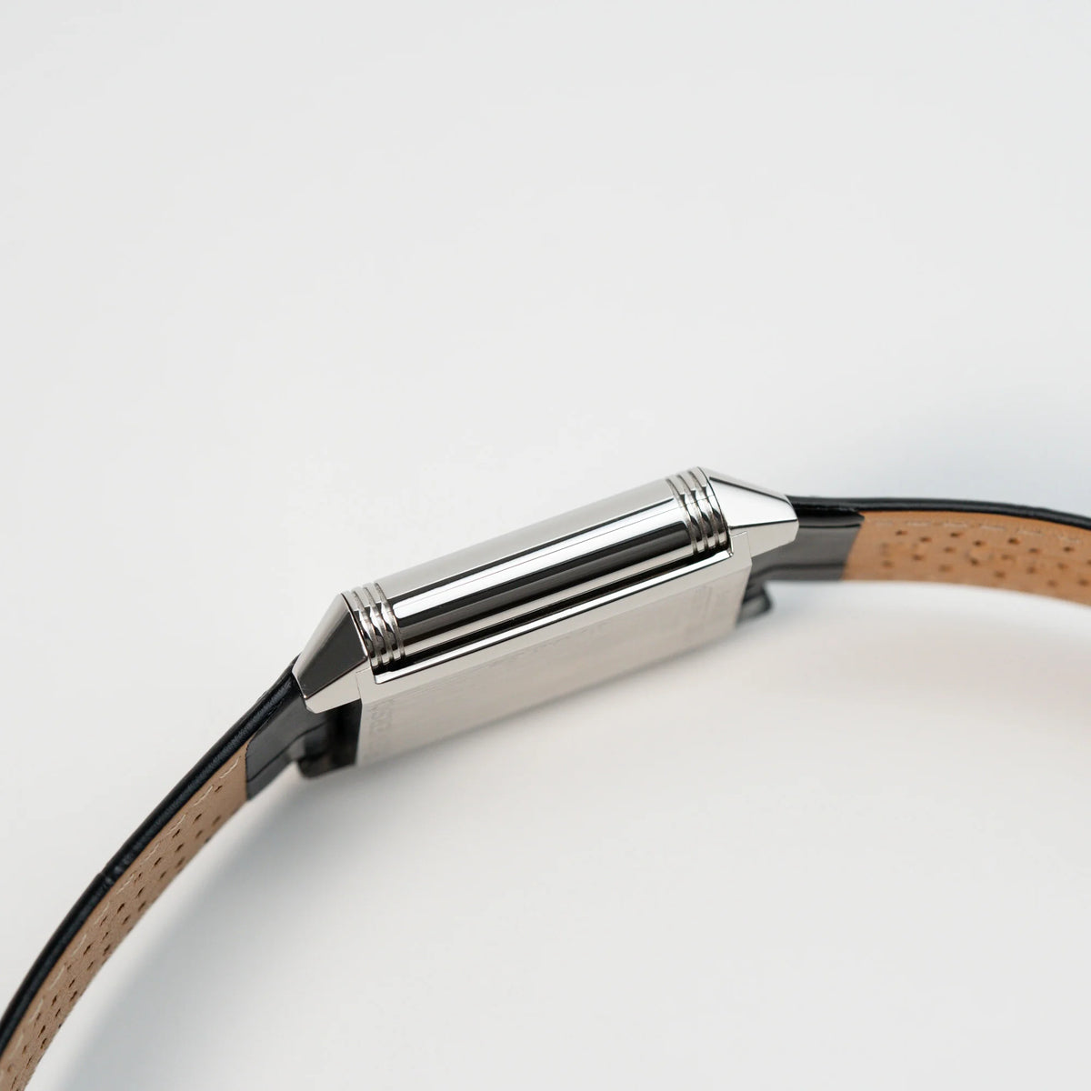 Seitliches Gehäuse der Jaeger LeCoultre Reverso Duoface 270.8.54 in Stahl