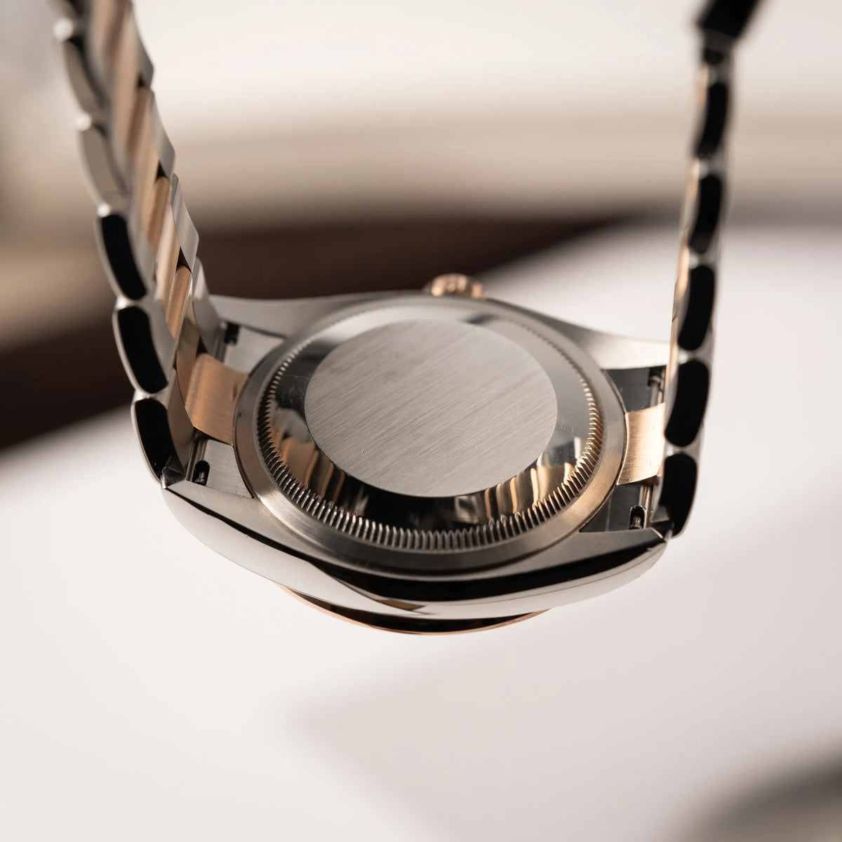Gehäuseboden der Rolex Datejust 36 126218RBR in Stahl-Roségold mit schwarzem Diamant-Zifferblatt und Diamant-Lünette im Factory-Besatz