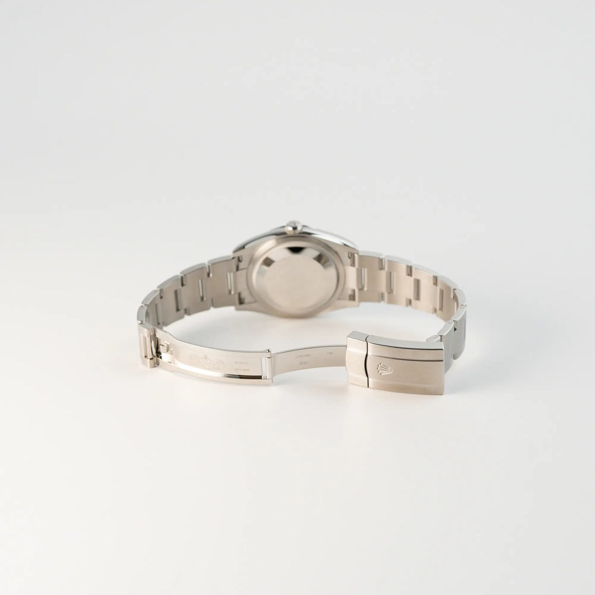 Geöffnete Faltschliesse der Rolex Oyster Perpetual in 36mm mit dem grünen Zifferblatt
