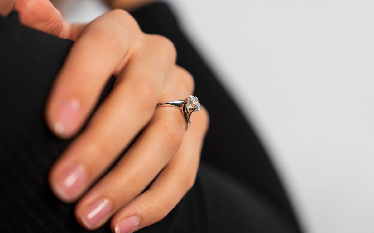 Schmuckatelier Lang Verlobungsring in Weißgold mit einem 1,75ct Brillanten